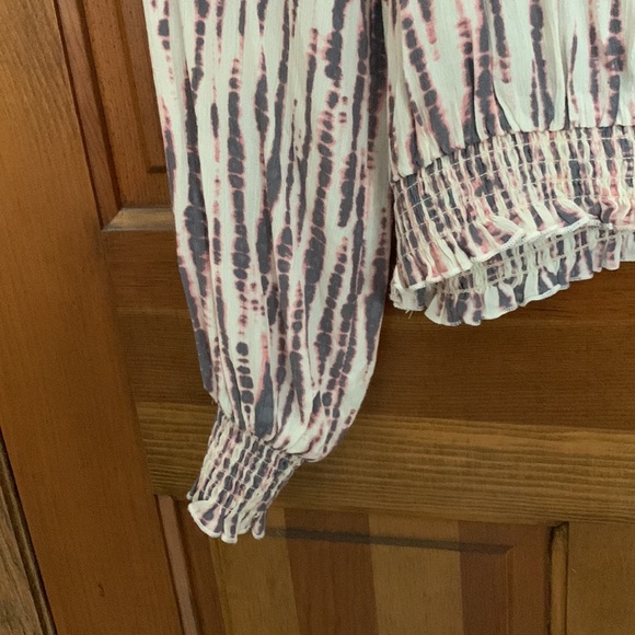 Spring Top - Picture 5 of 7